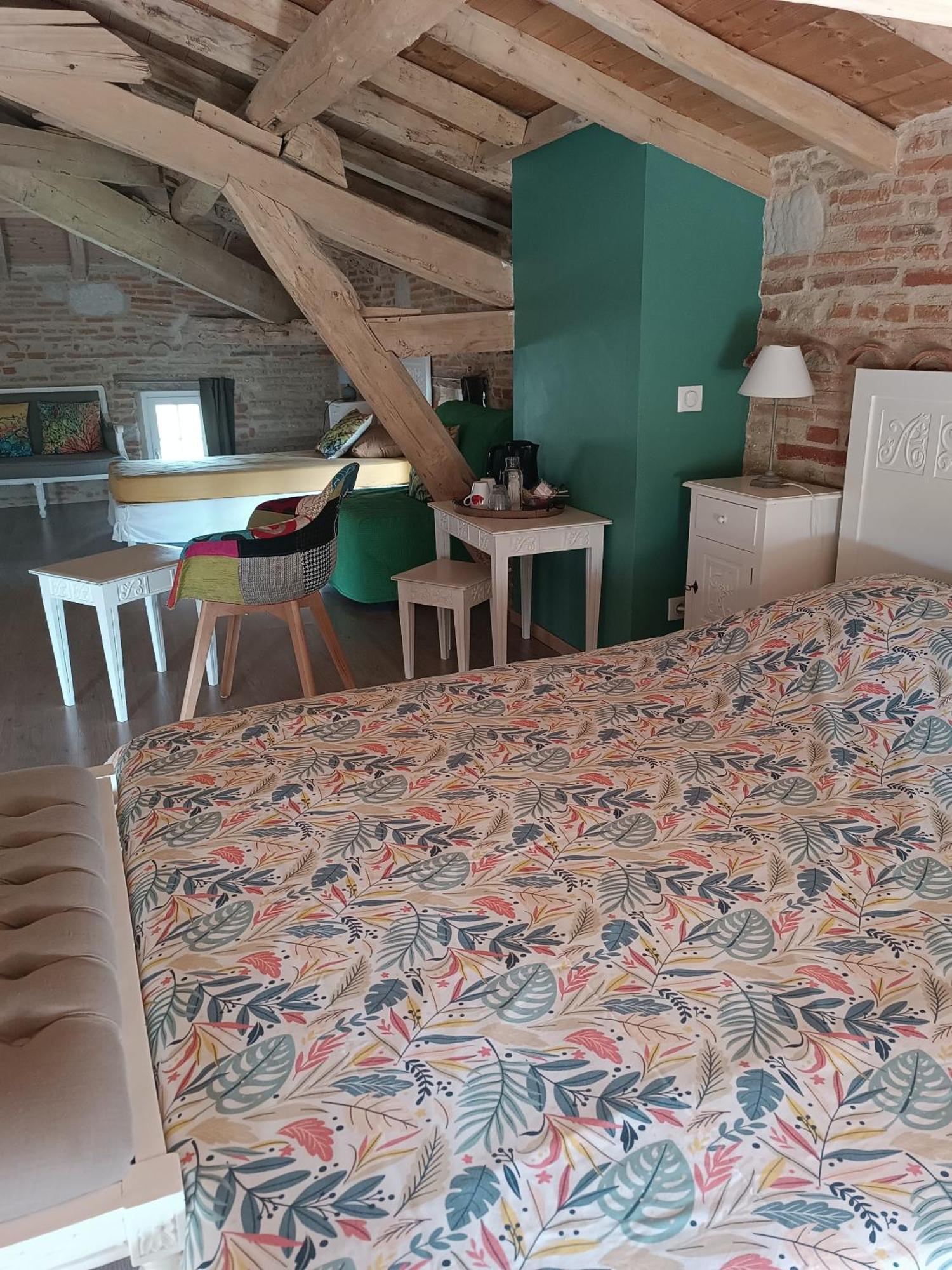 Le Jardin Des Cedres Hotel Lavaur  Room photo